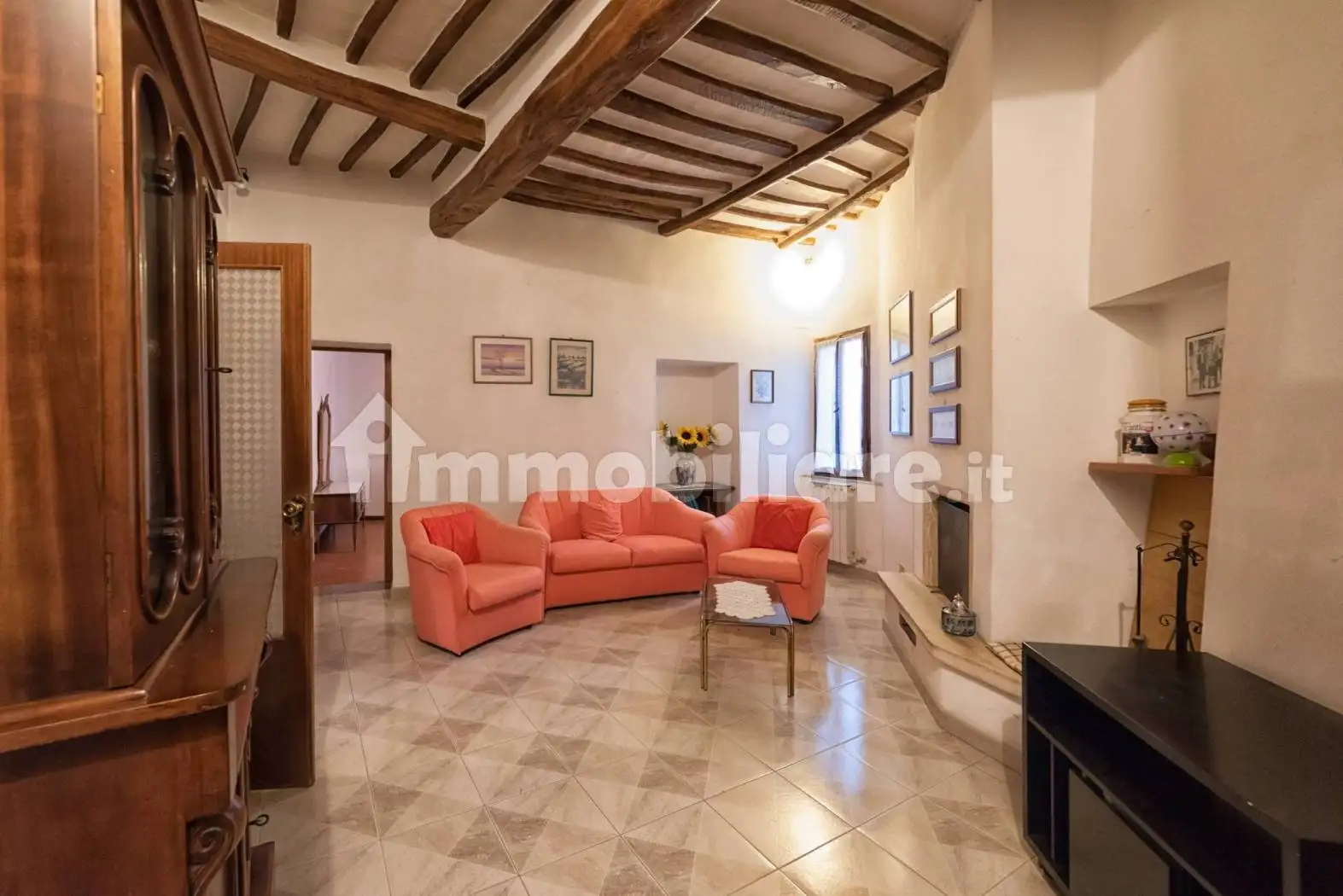 Appartamento in vendita a Montalcino