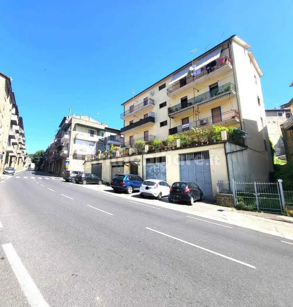 Appartamento in affitto a Carbognano