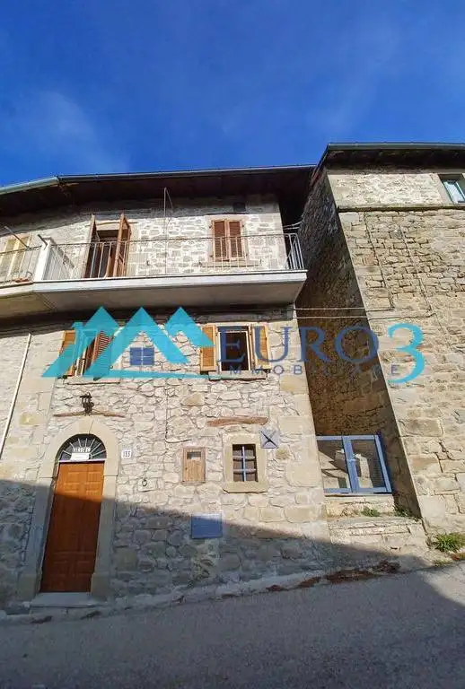 Casa indipendente in vendita a Arquata del Tronto