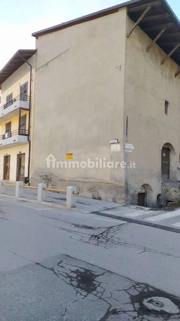Casa indipendente in vendita a Cesana Torinese