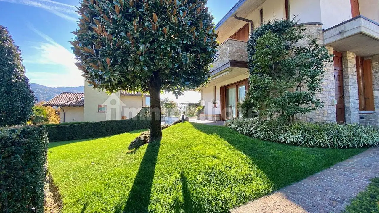 Villa unifamiliare via Santa Caterina Da Siena, 1, Centro, Cisano Bergamasco - foto 3