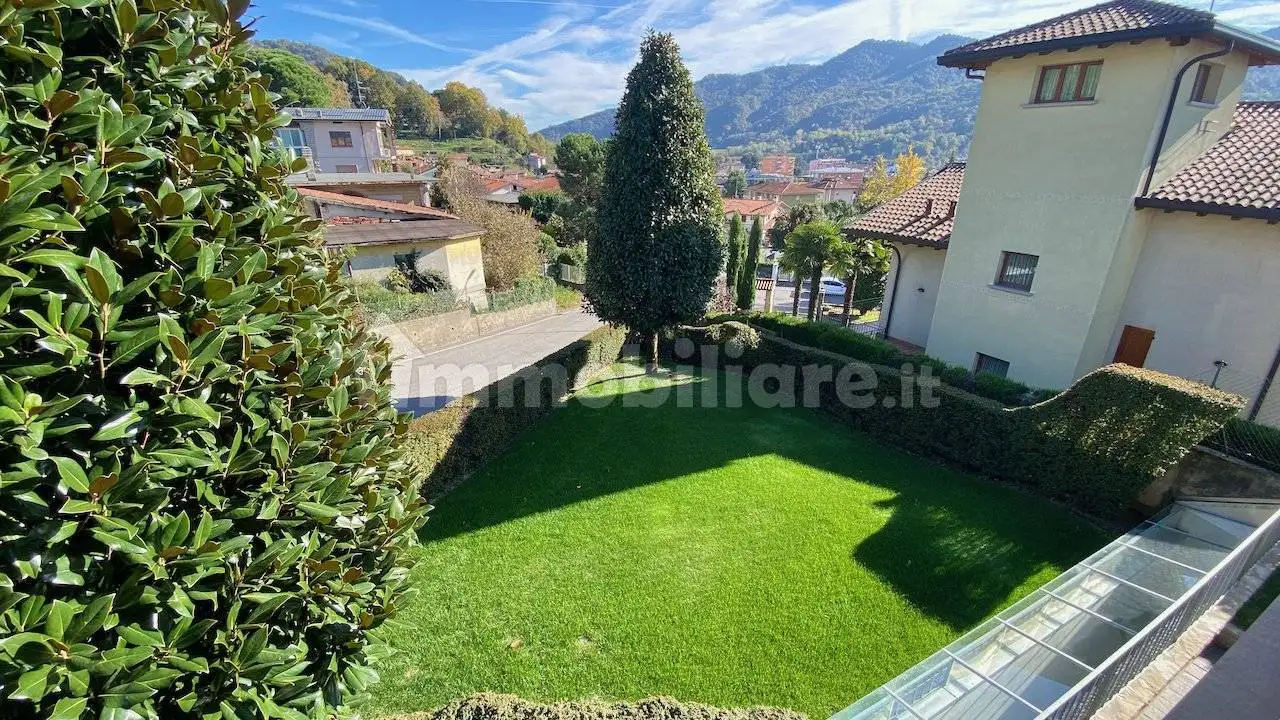 Villa unifamiliare via Santa Caterina Da Siena, 1, Centro, Cisano Bergamasco - foto 4