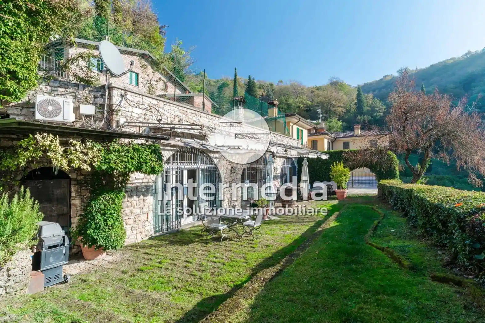 Villa in vendita a Brescia