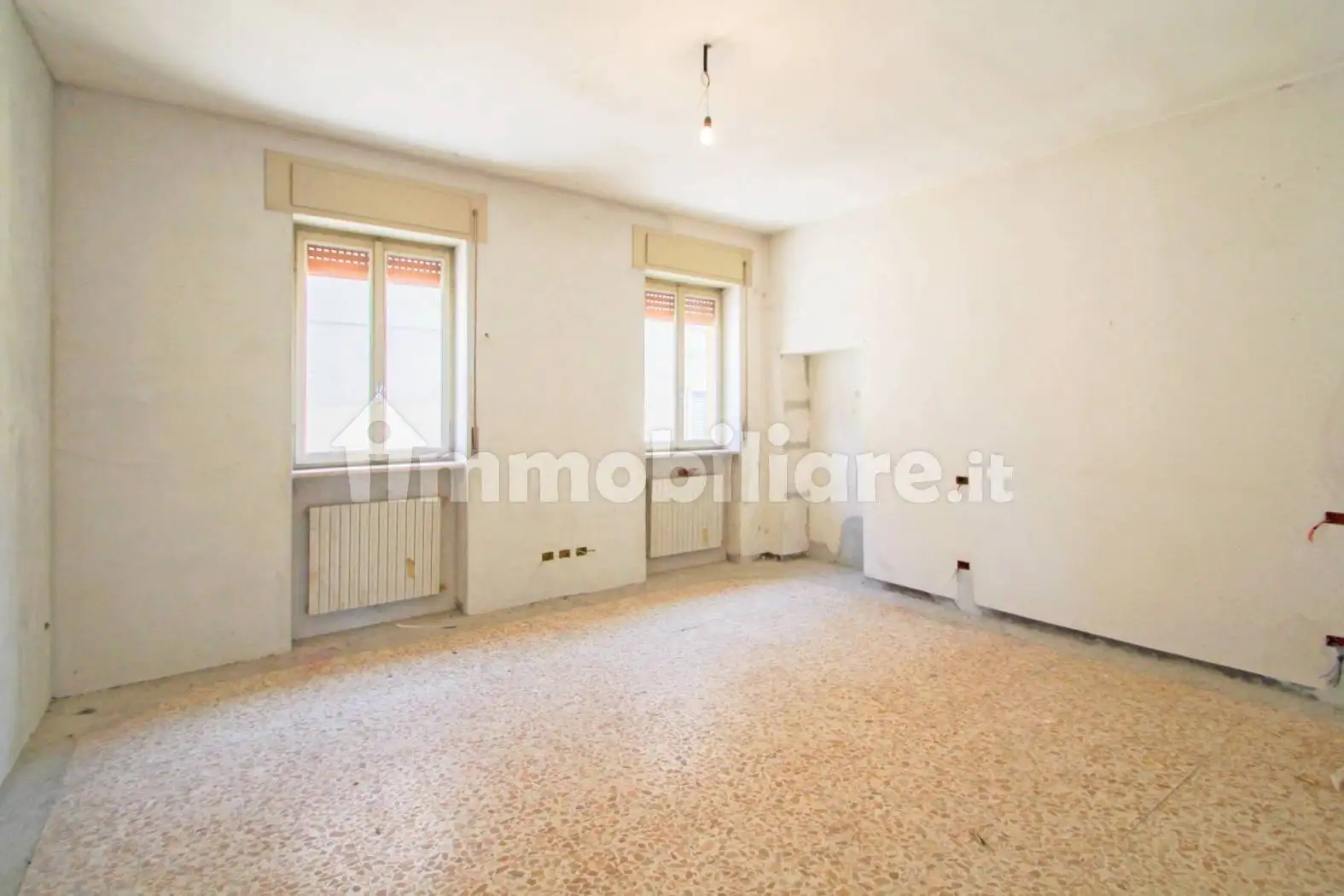 Appartamento in vendita a Venegono Inferiore