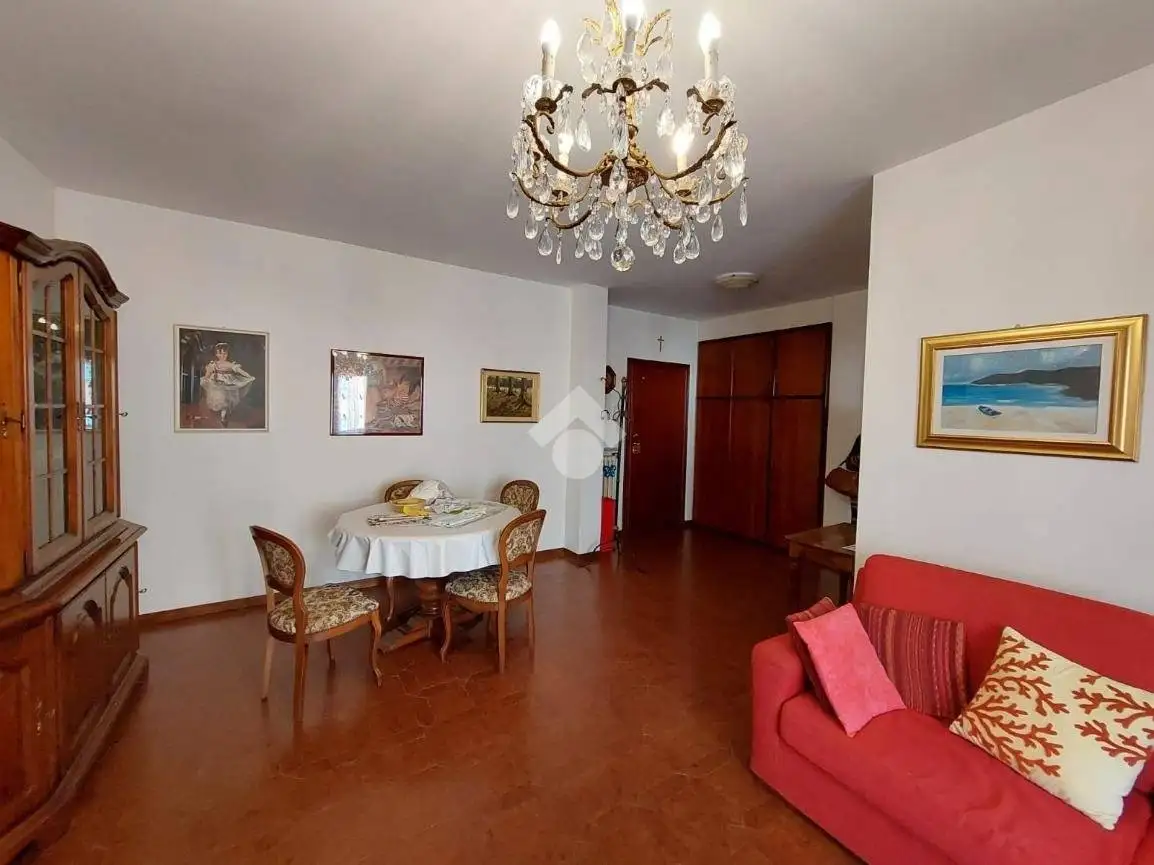 Appartamento in vendita a Parma