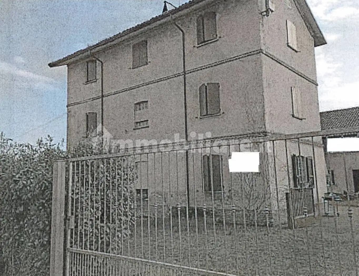 Appartamento in asta a Costa de' Nobili