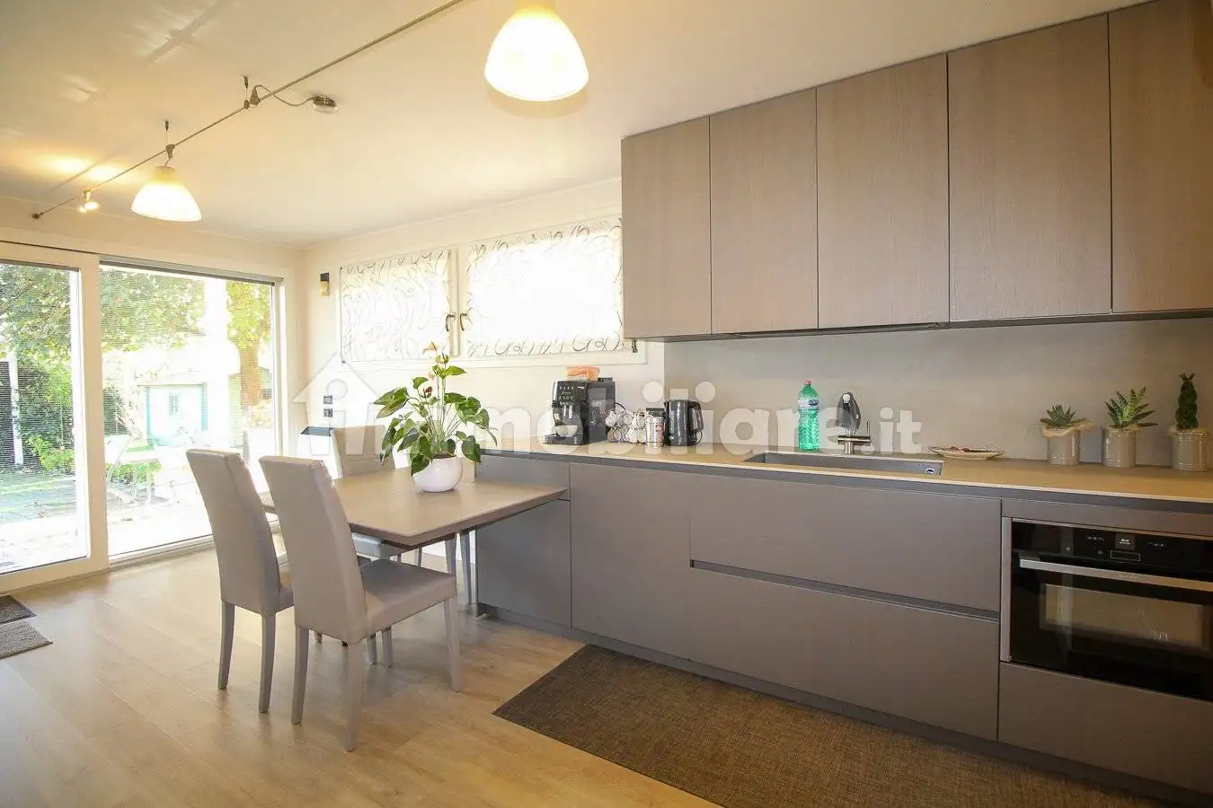 Villa unifamiliare, ottimo stato, 880 m², Centro, Codognè - foto 2