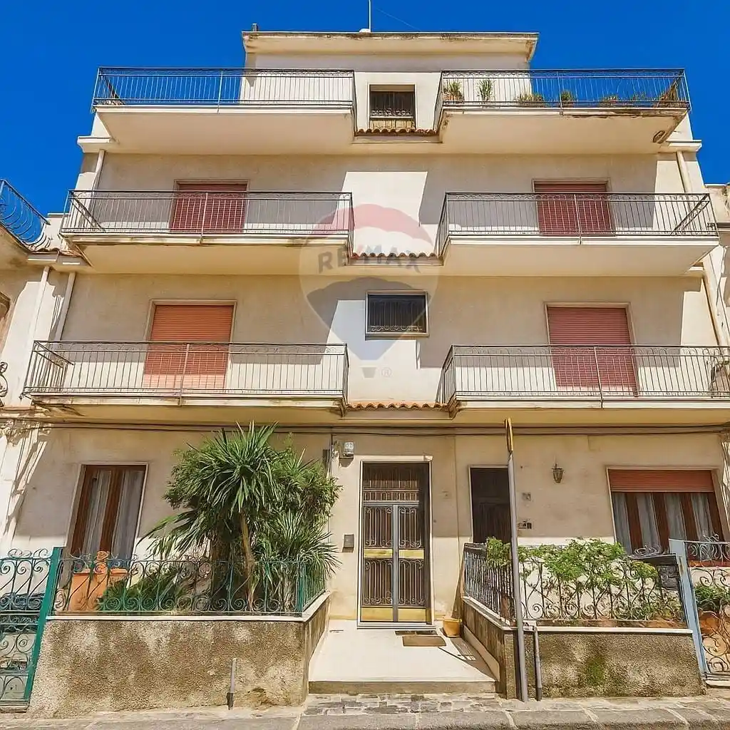 Appartamento via Garibaldi 198, Calatabiano - foto 2