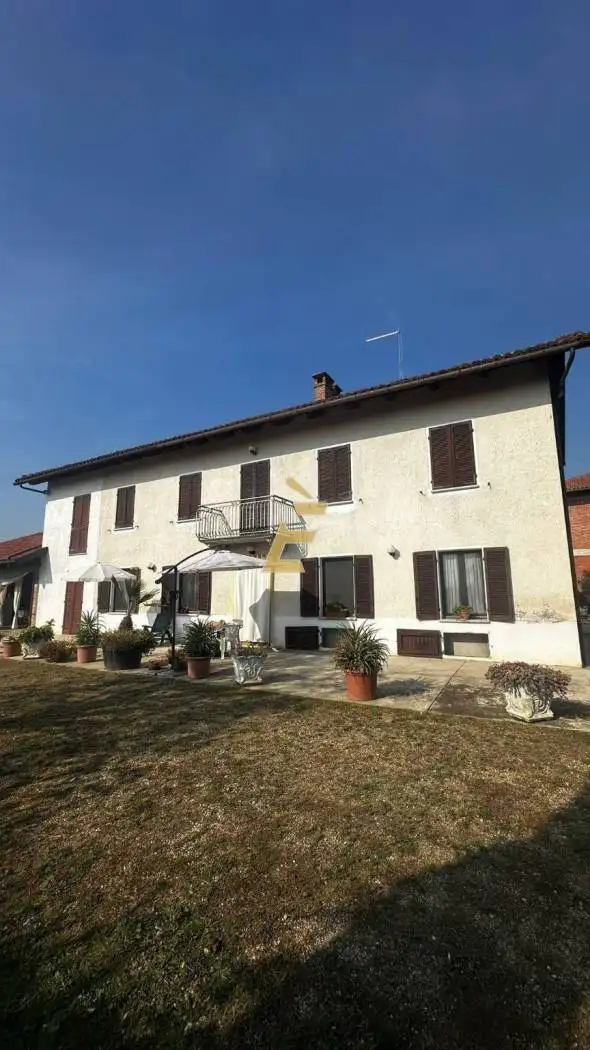 Villa in vendita a San Damiano d'Asti