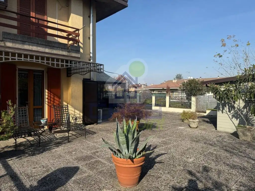 Appartamento in vendita a Offlaga