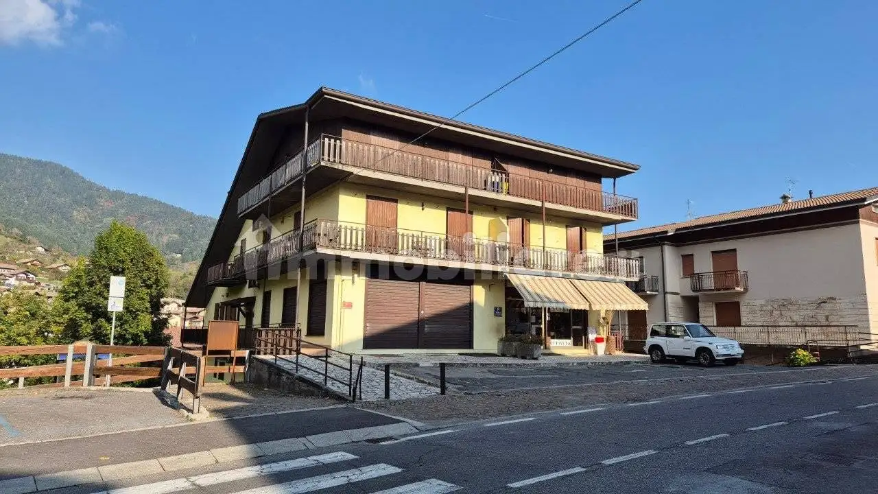 Trilocale buono stato, primo piano, Centro, Borno - foto 3