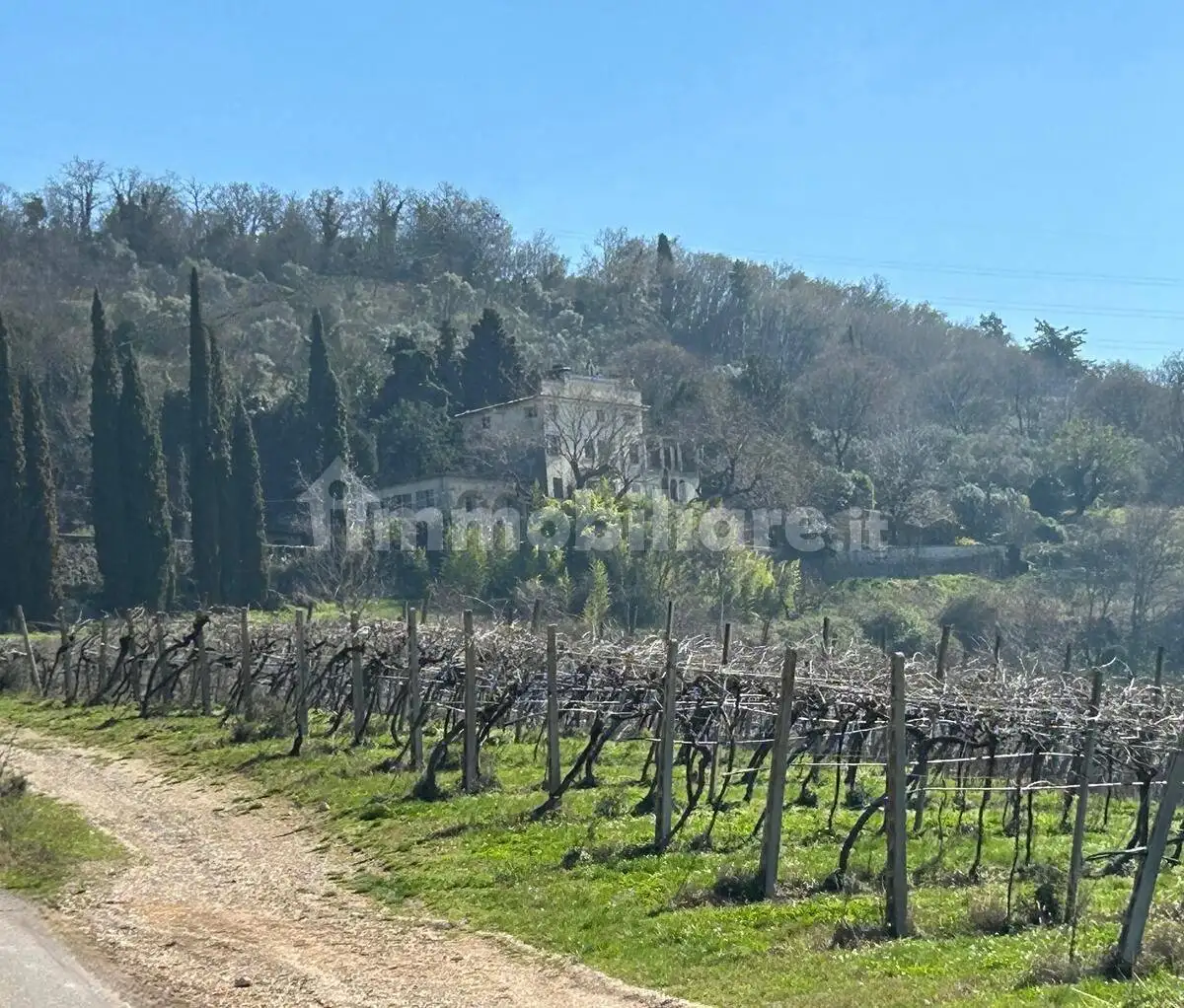 Villa in vendita a Verona