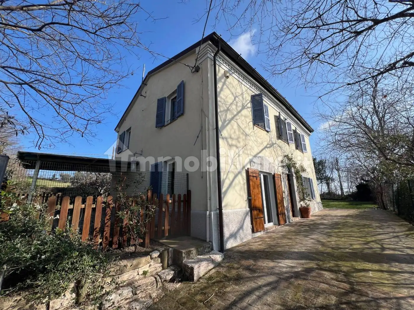 Villa in vendita a Montefelcino
