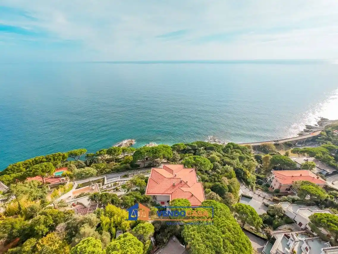 Trilocale via Helvetia 27, Sant'Ambrogio, Varazze - foto 2