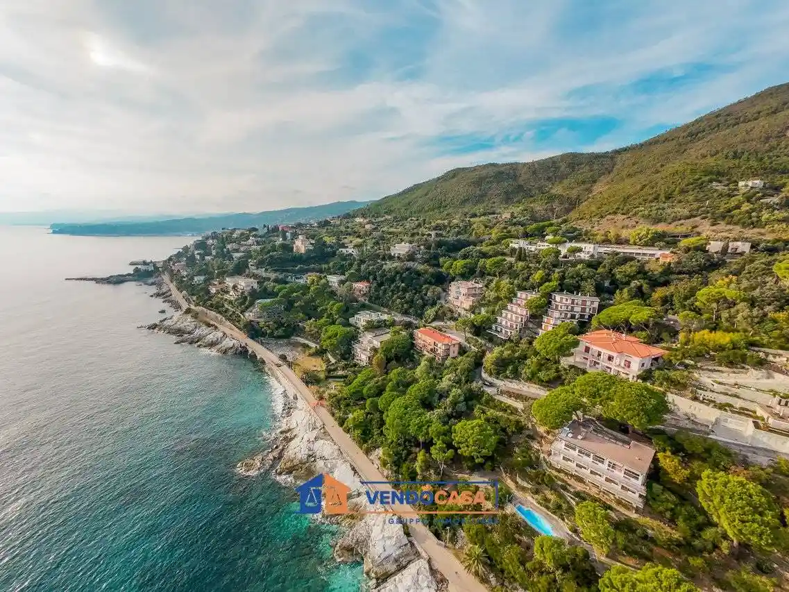 Trilocale via Helvetia 27, Sant'Ambrogio, Varazze - foto 3