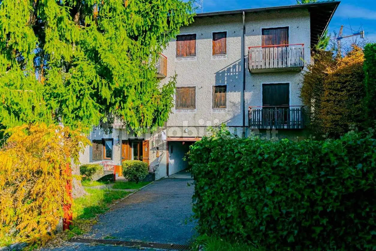 Appartamento in vendita a Costa Serina