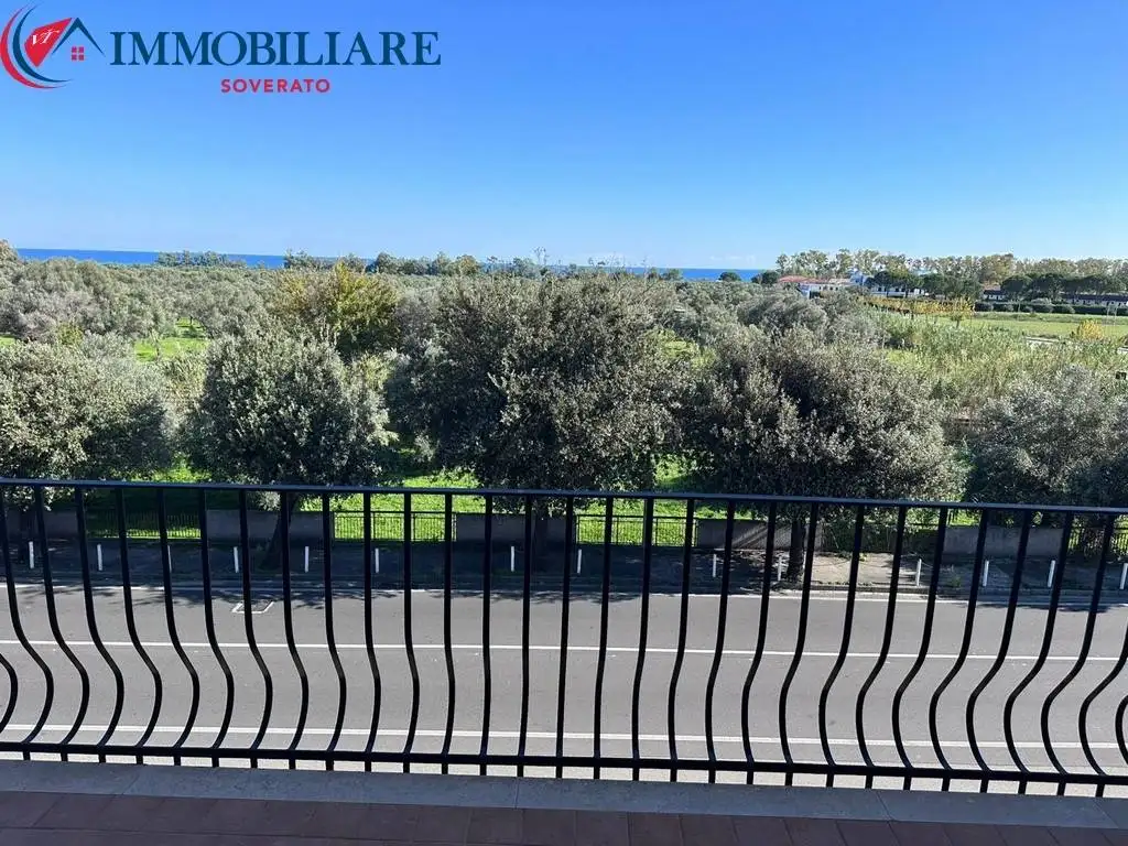 Appartamento in vendita a Sant'Andrea Apostolo dello Ionio