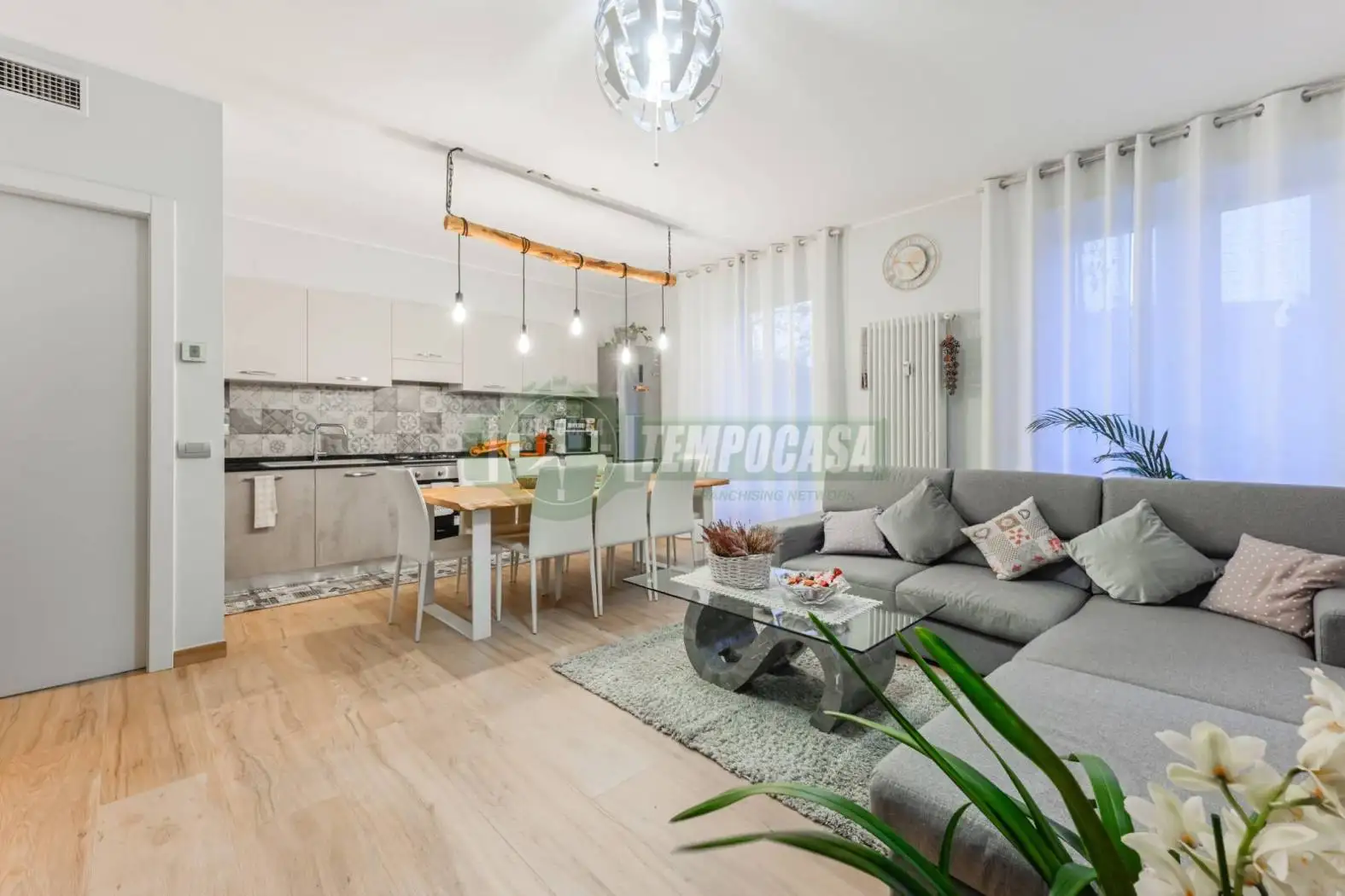 Appartamento in vendita a Aicurzio