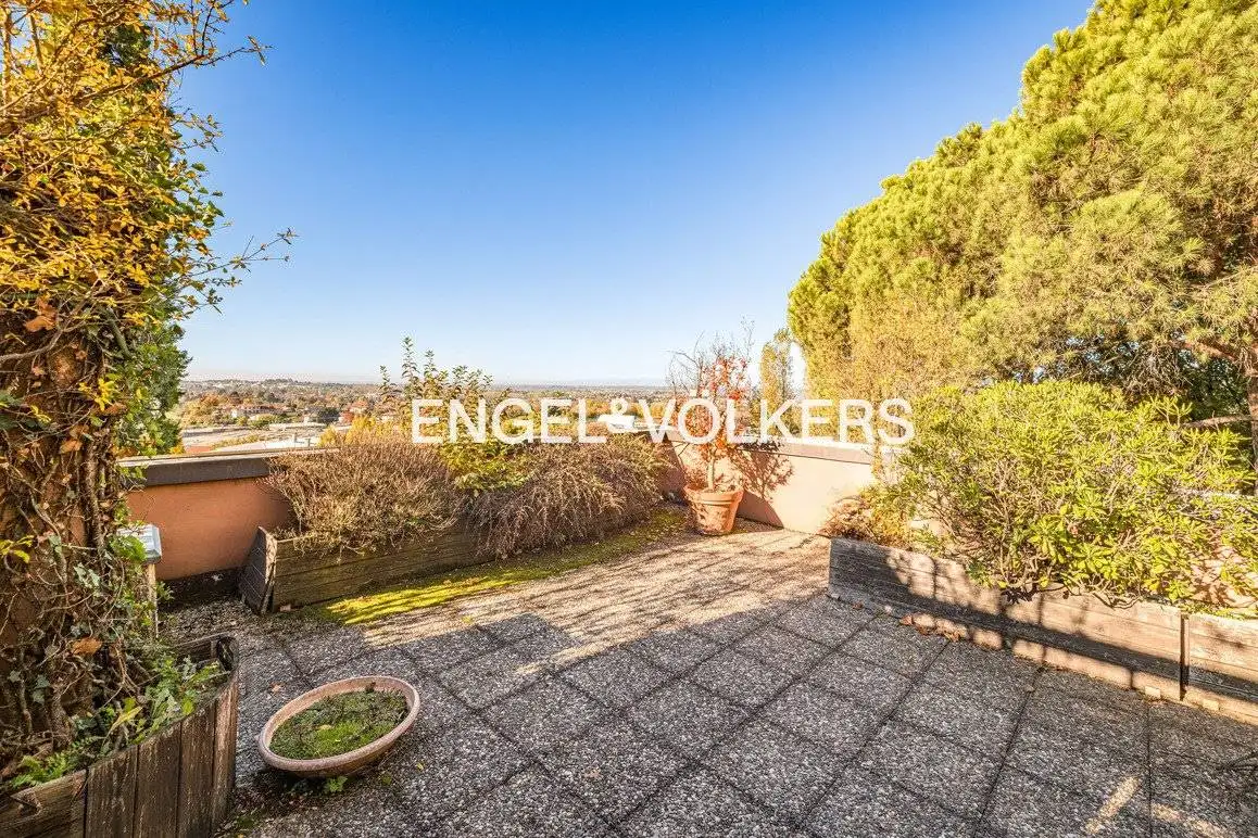 Quadrilocale via Giuseppe Mazzini 2, Centro, Barzanò - foto 2