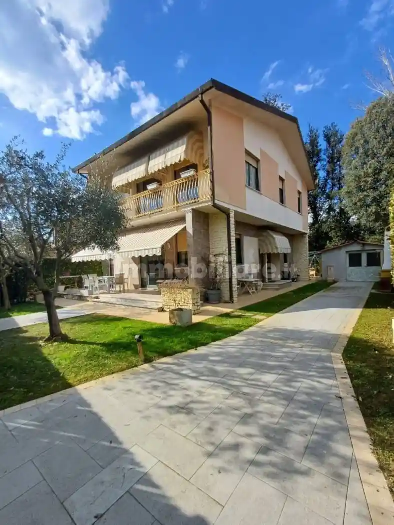 Villa in affitto a Forte dei Marmi
