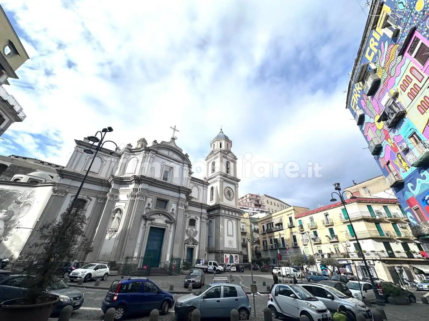 Appartamento in vendita a Napoli