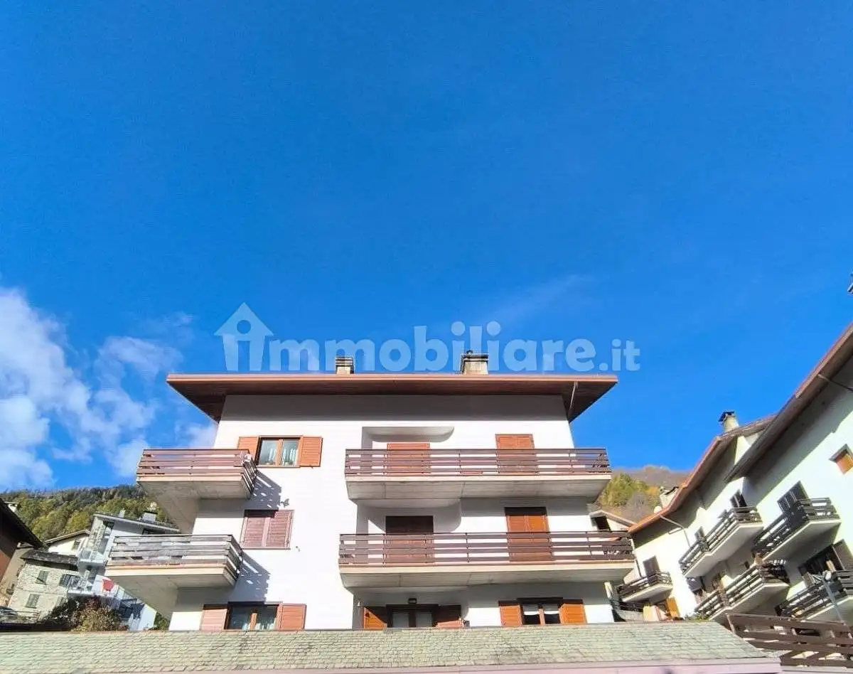 Appartamento in affitto a Chiesa in Valmalenco