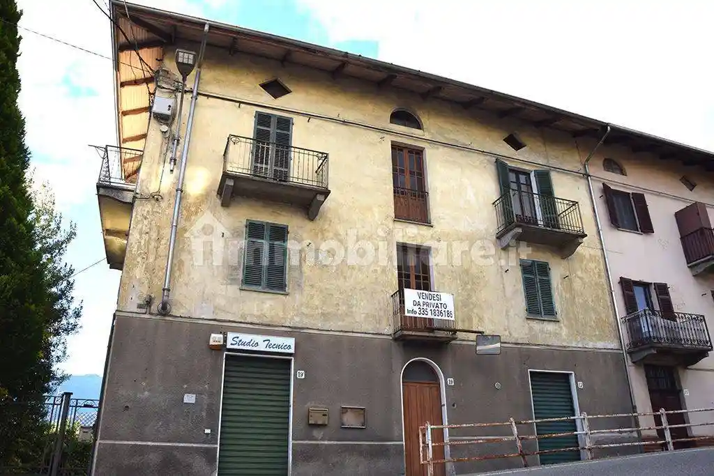 Palazzo - Edificio in vendita a Biella