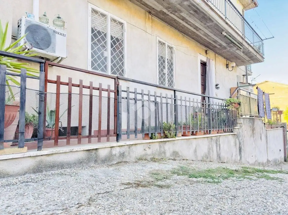 Quadrilocale Appartamento via Anguillarese 4, Centro, Anguillara Sabazia - foto 5