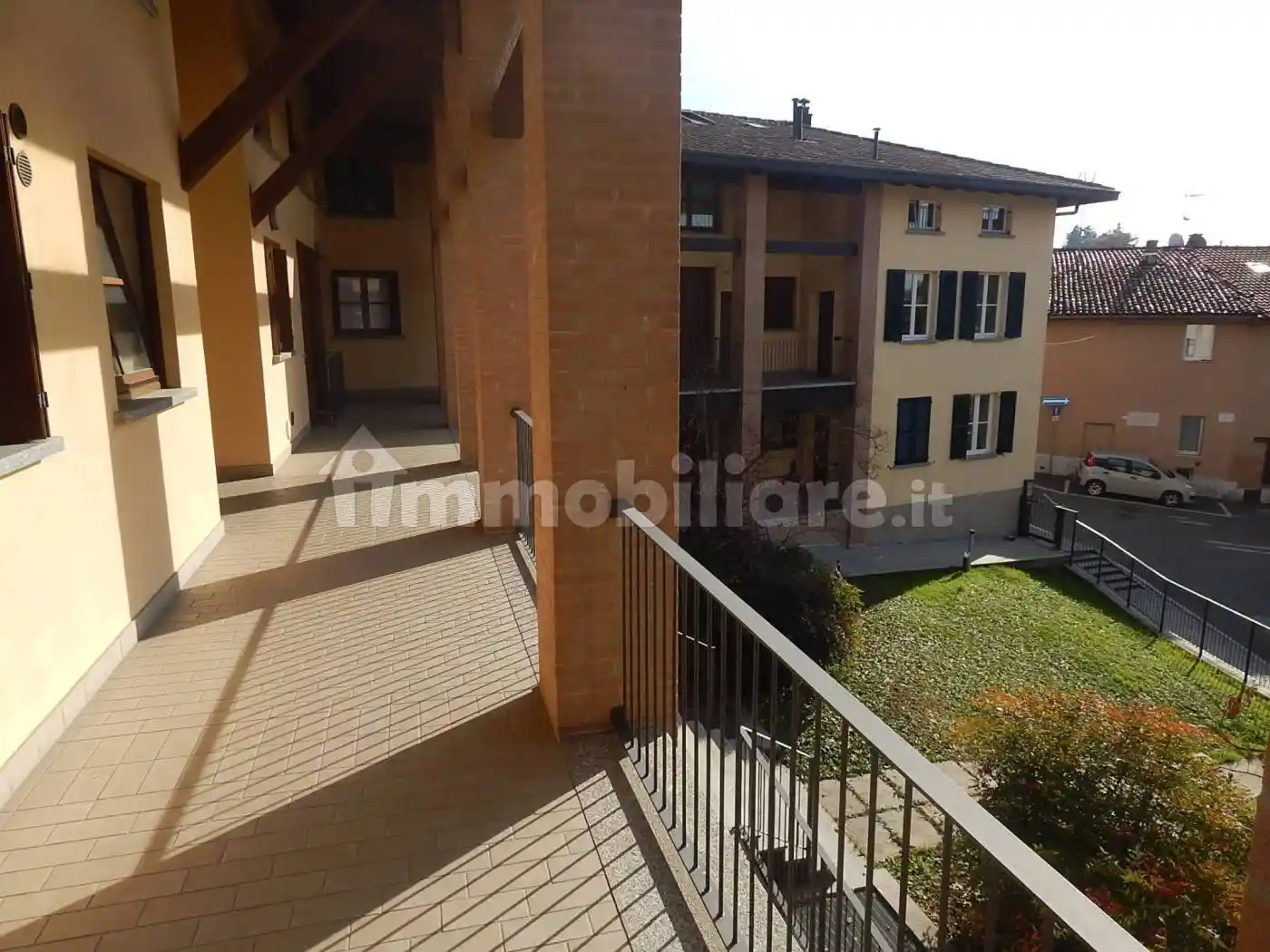 Bilocale via Vittorio Veneto 11, Centro, Cassago Brianza - foto 2