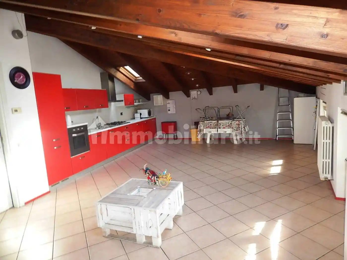 Bilocale via Vittorio Veneto 11, Centro, Cassago Brianza - foto 3