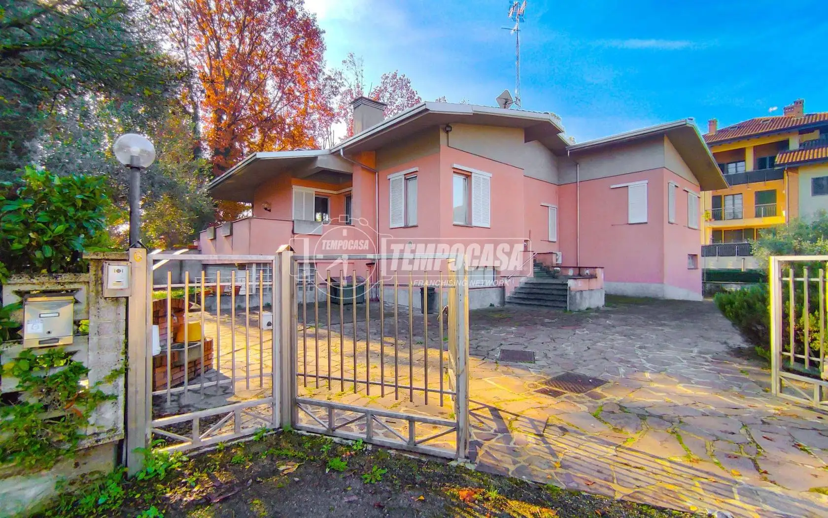 Villa in vendita a Pantigliate