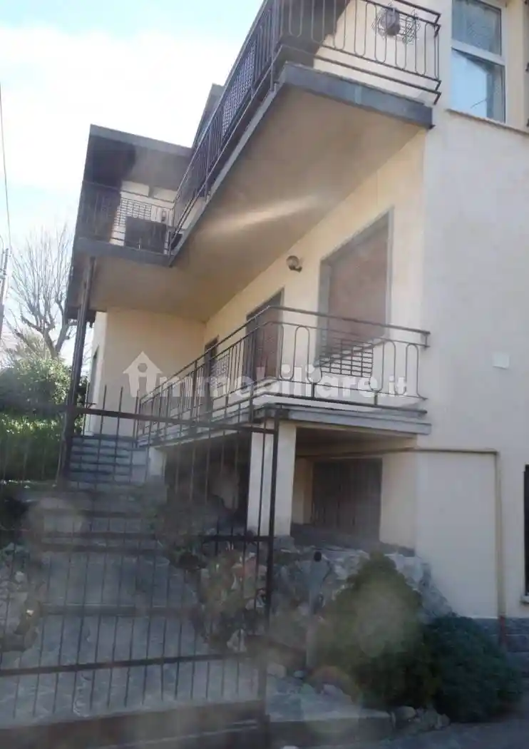 Villa unifamiliare via Garibaldi 52, Centro, Carugo - foto 4
