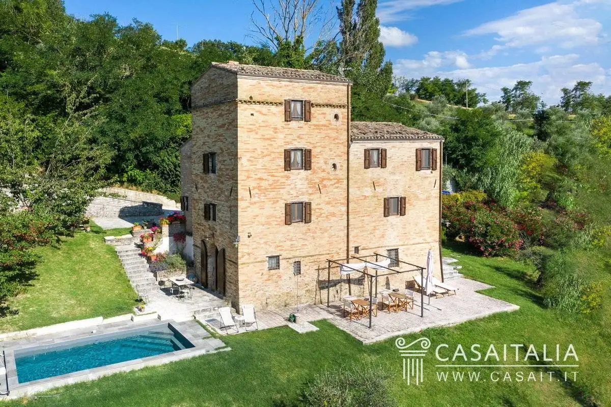 Villa in vendita a Saludecio