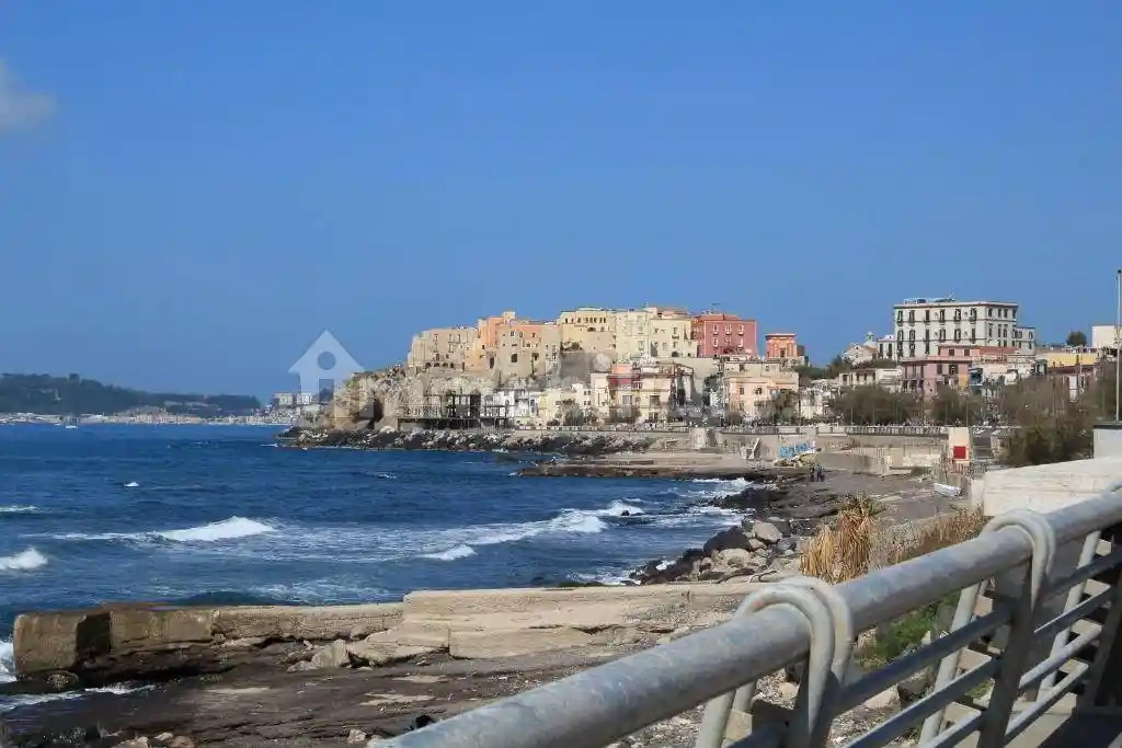 Trilocale via Savino Vitagliano 32, Lungomare, Pozzuoli - foto 4