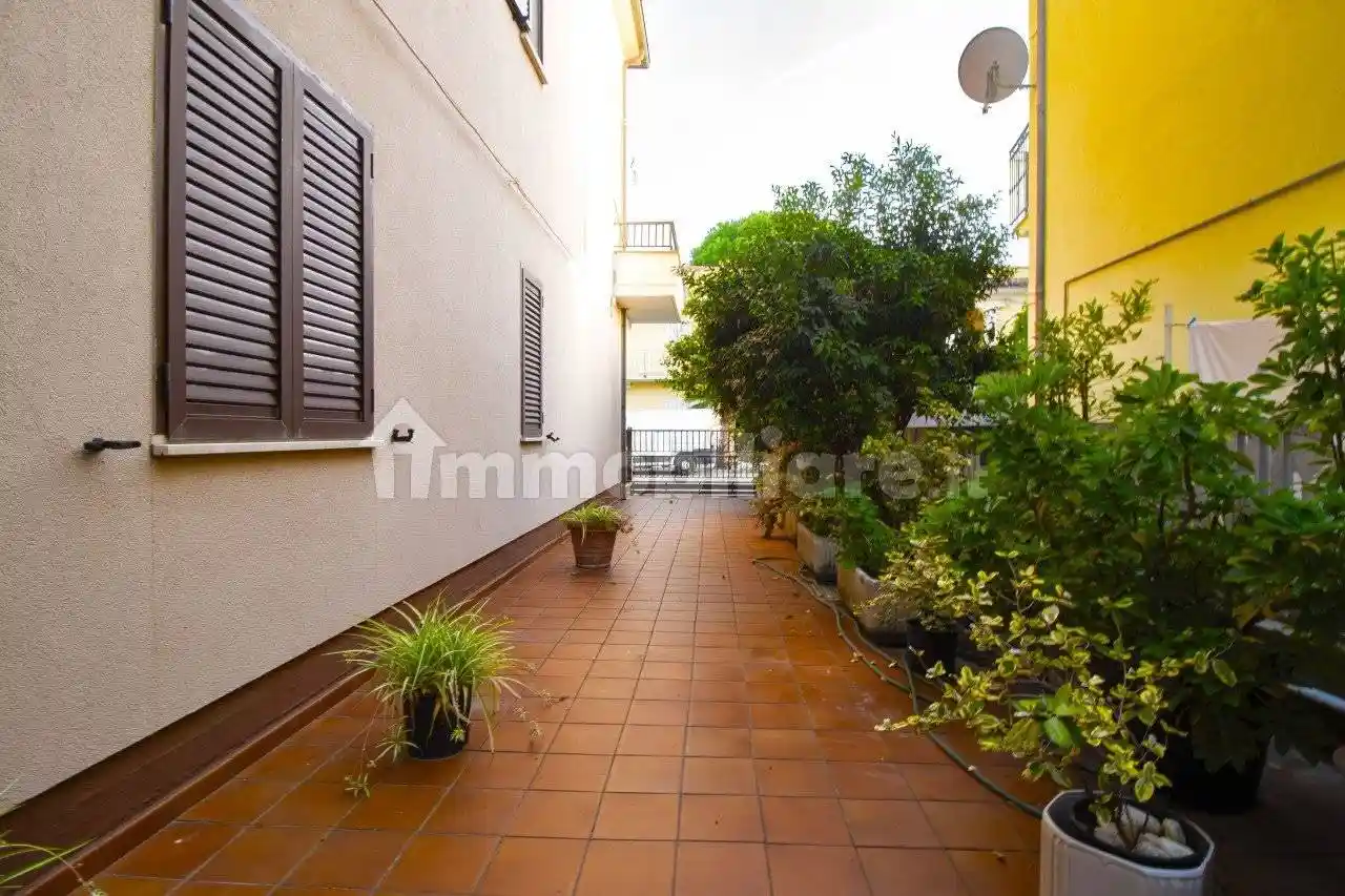 Appartamento in villa viale della Vittoria 241, Lungomare Marconi, Alba Adriatica - foto 3