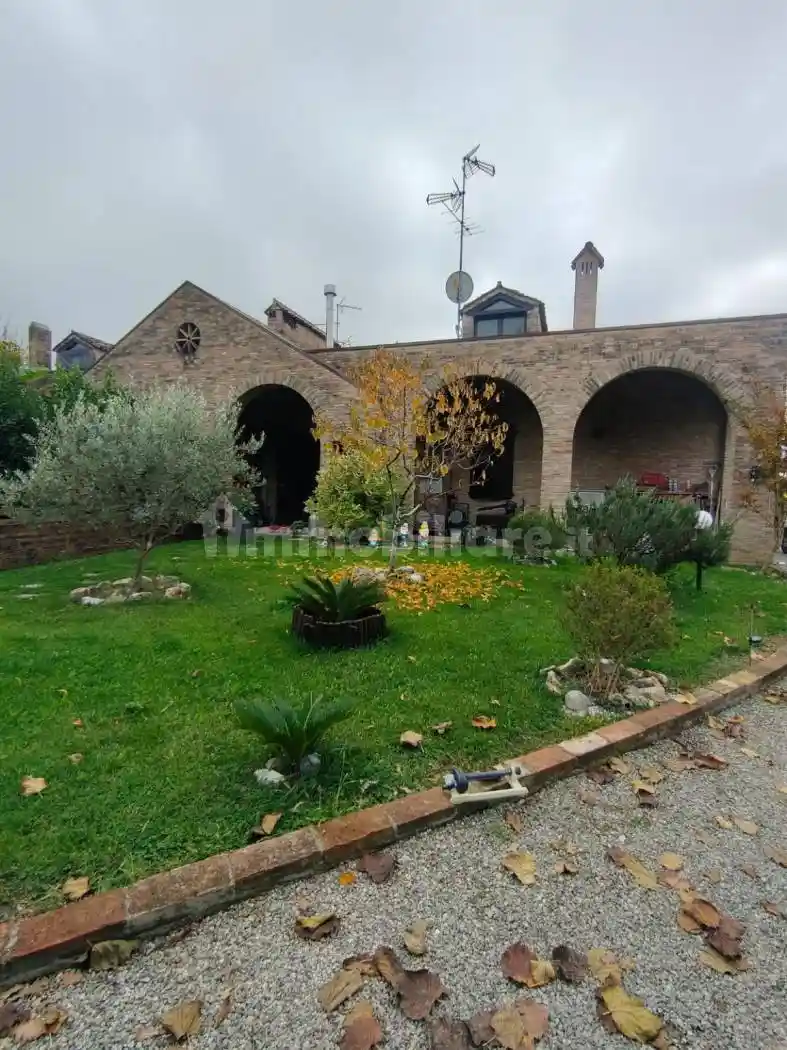 Villa in vendita a Castelfranco Emilia