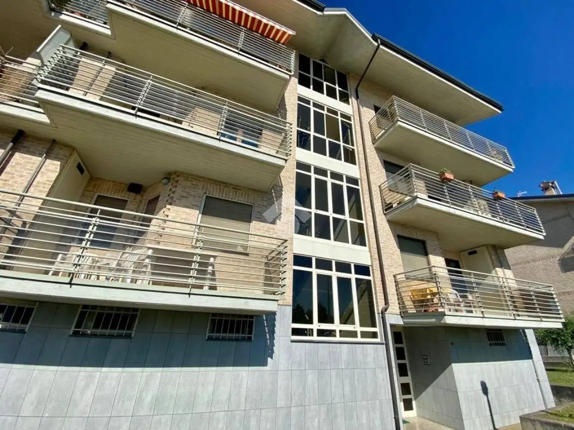 Appartamento in vendita a None