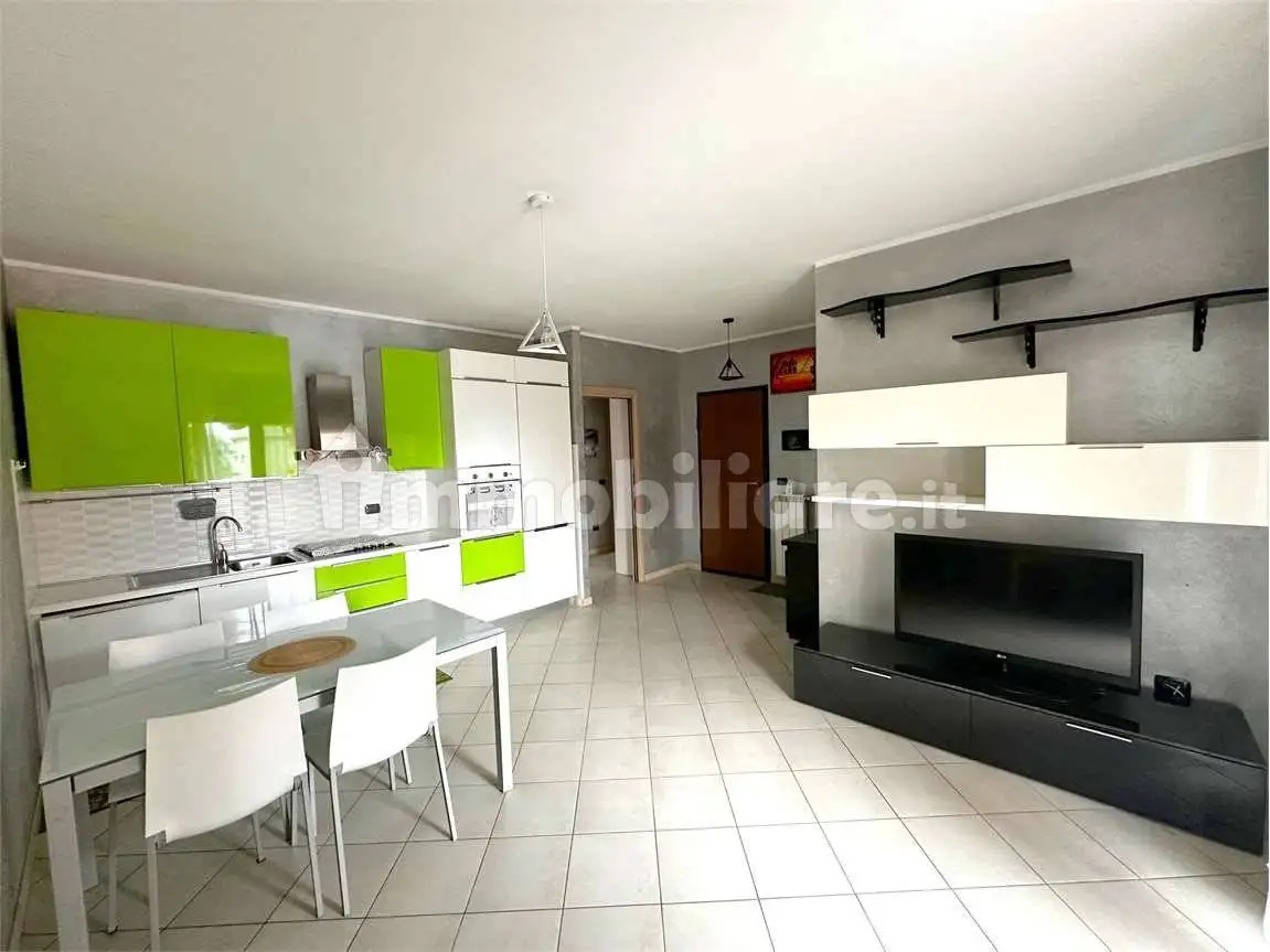 Appartamento in vendita a Bellinzago Novarese