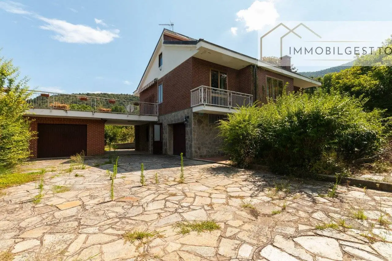 Villa in vendita a Val della Torre