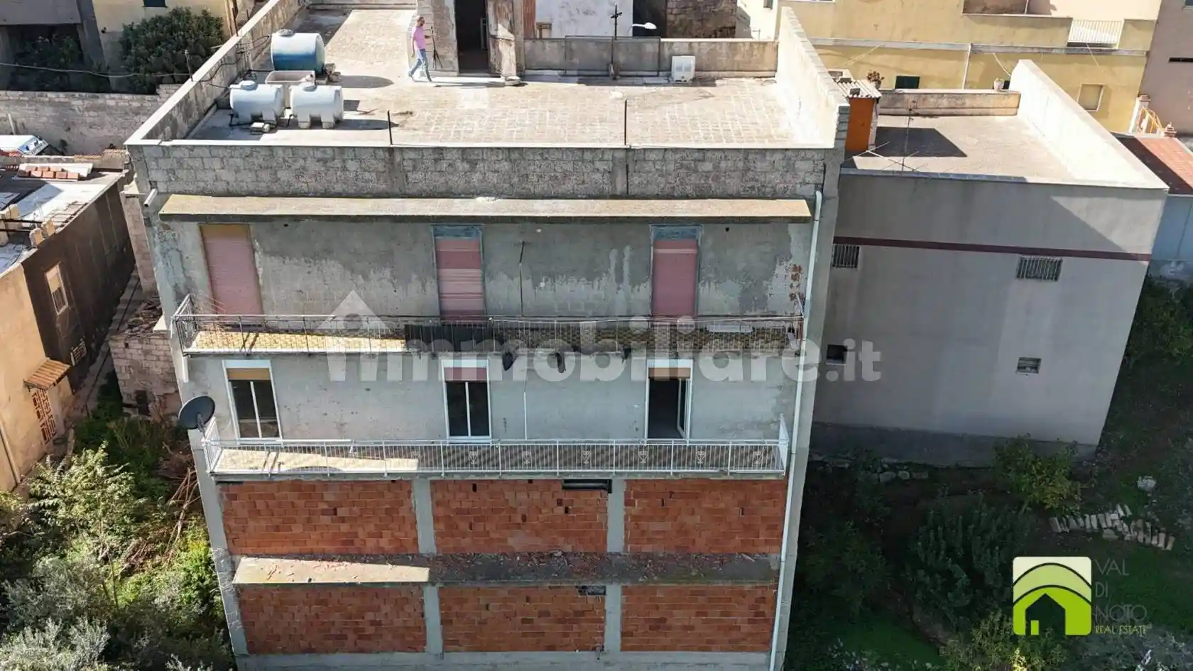 Palazzo - Edificio in vendita a Noto