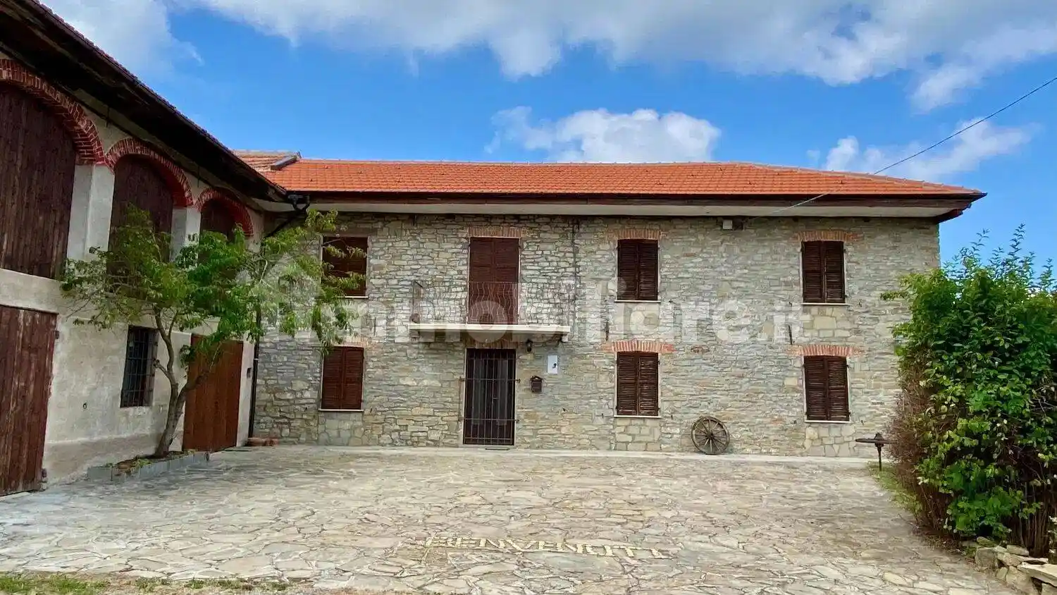 Rustico - Casale in vendita a Mombarcaro