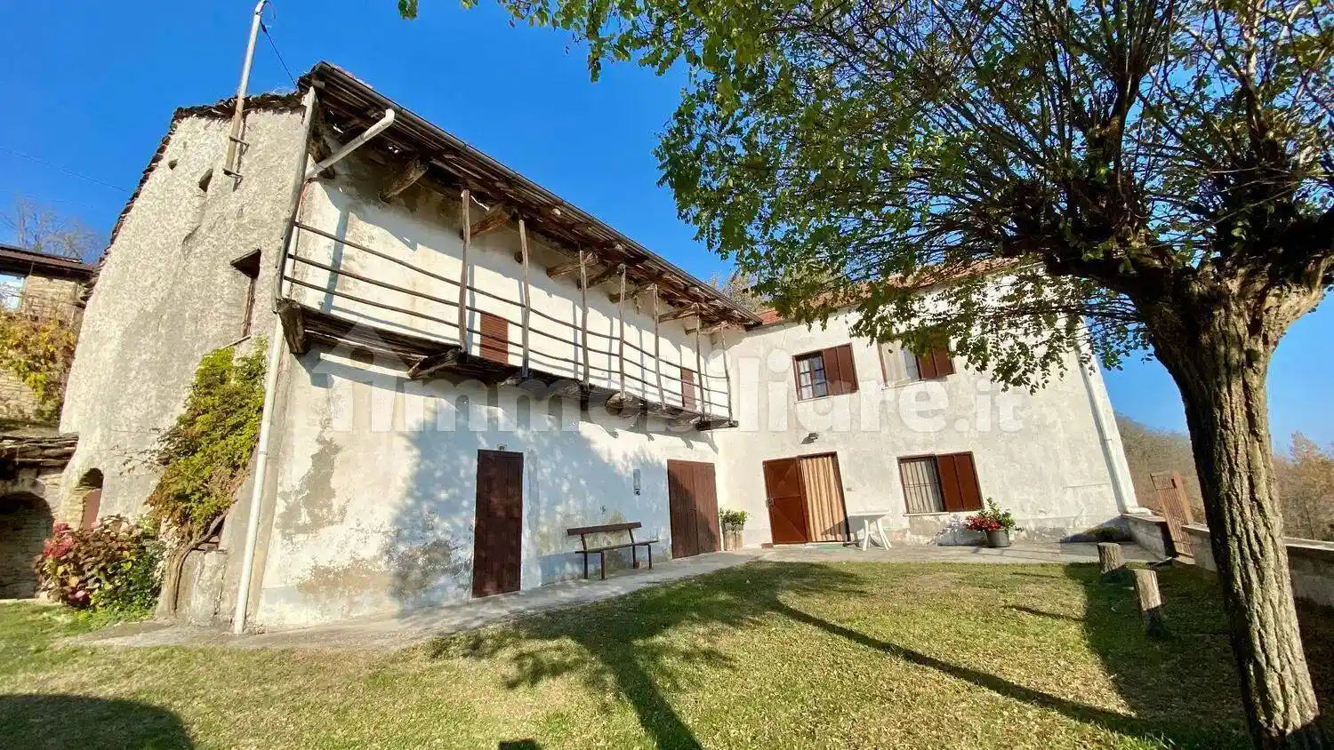 Rustico - Casale in vendita a Mombarcaro