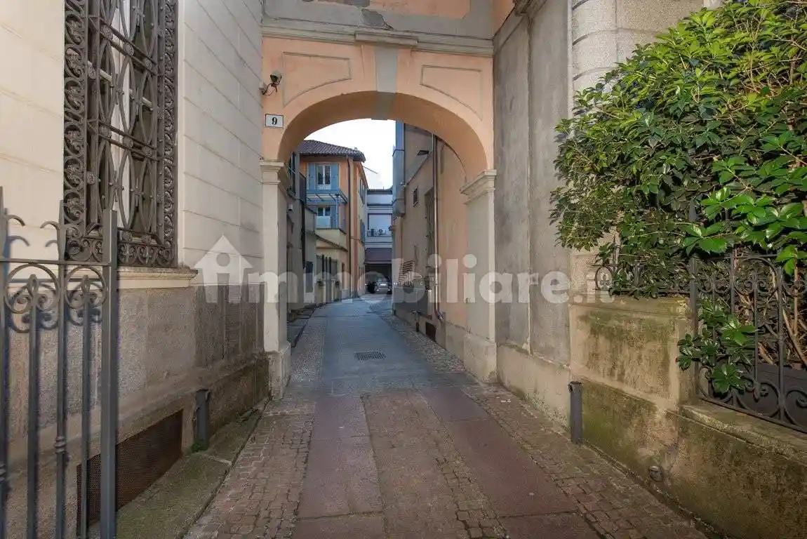 Appartamento via Francesco del Cairo 9, Centro, Varese - foto 3