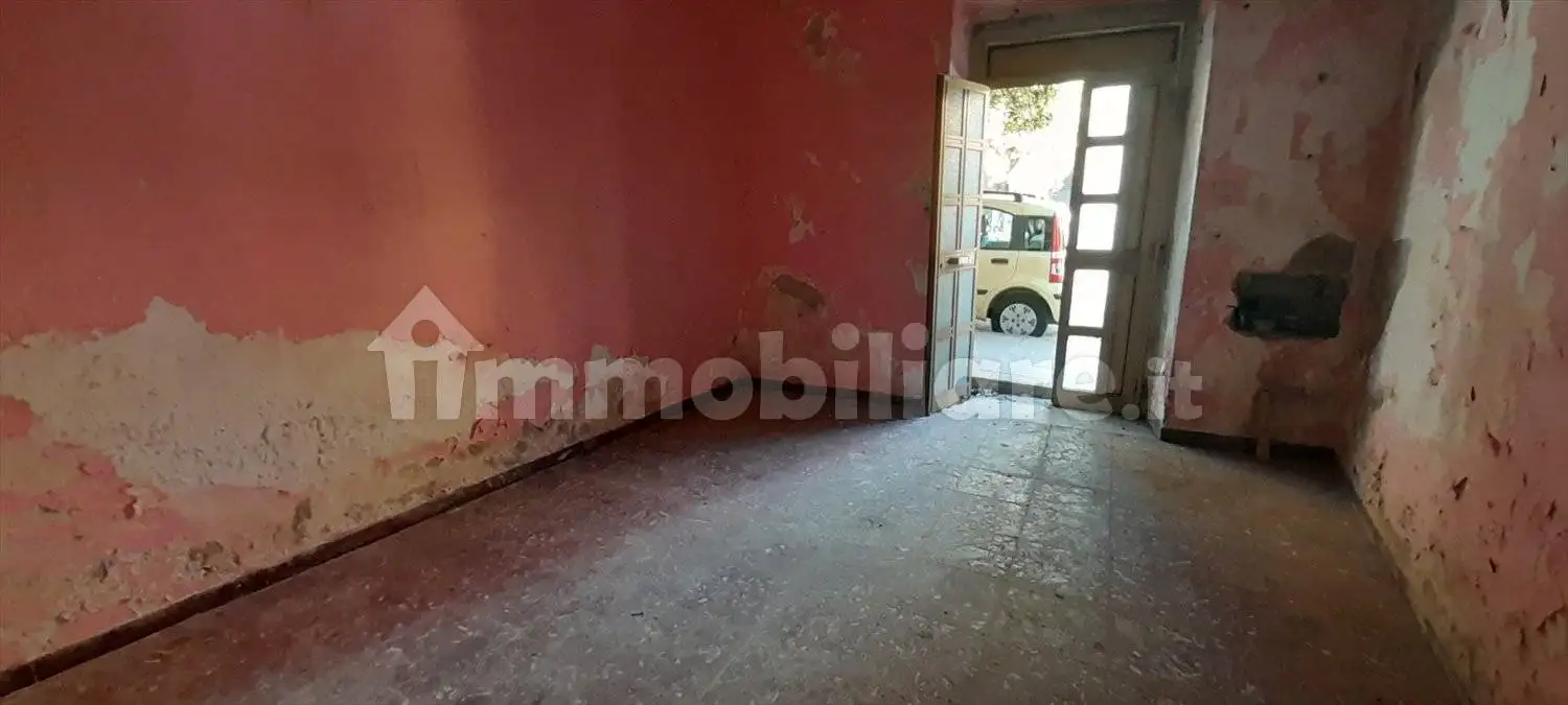 Trilocale da ristrutturare, piano terra, Cittanova - foto 2