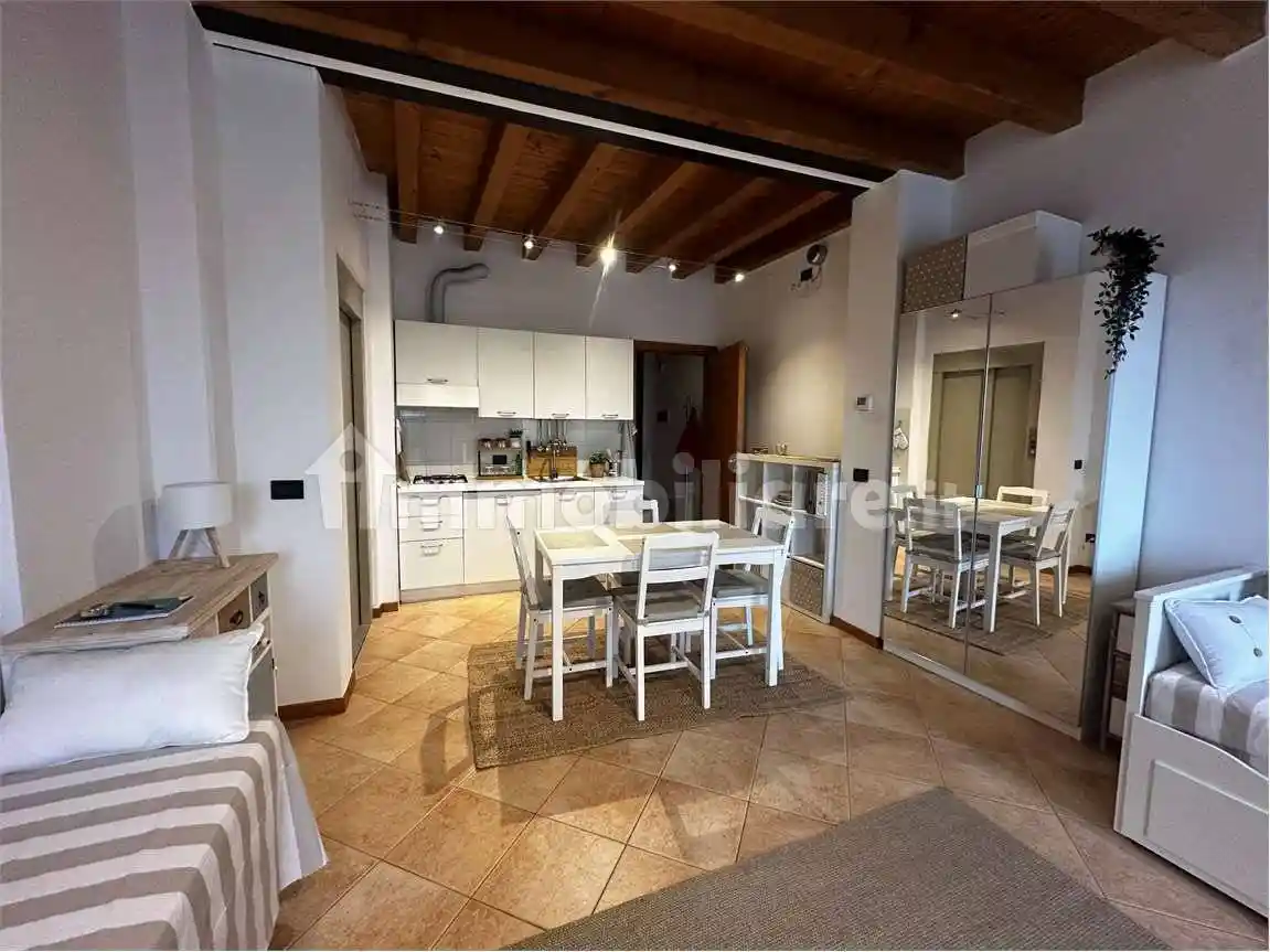 Monolocale vicolo Cieco Dietro San Francesco 4, Veronetta, Verona - foto 3