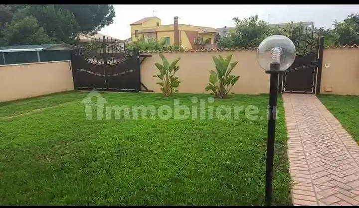 Villa bifamiliare via Aurora 4B, Rinascimento, Anzio - foto 2