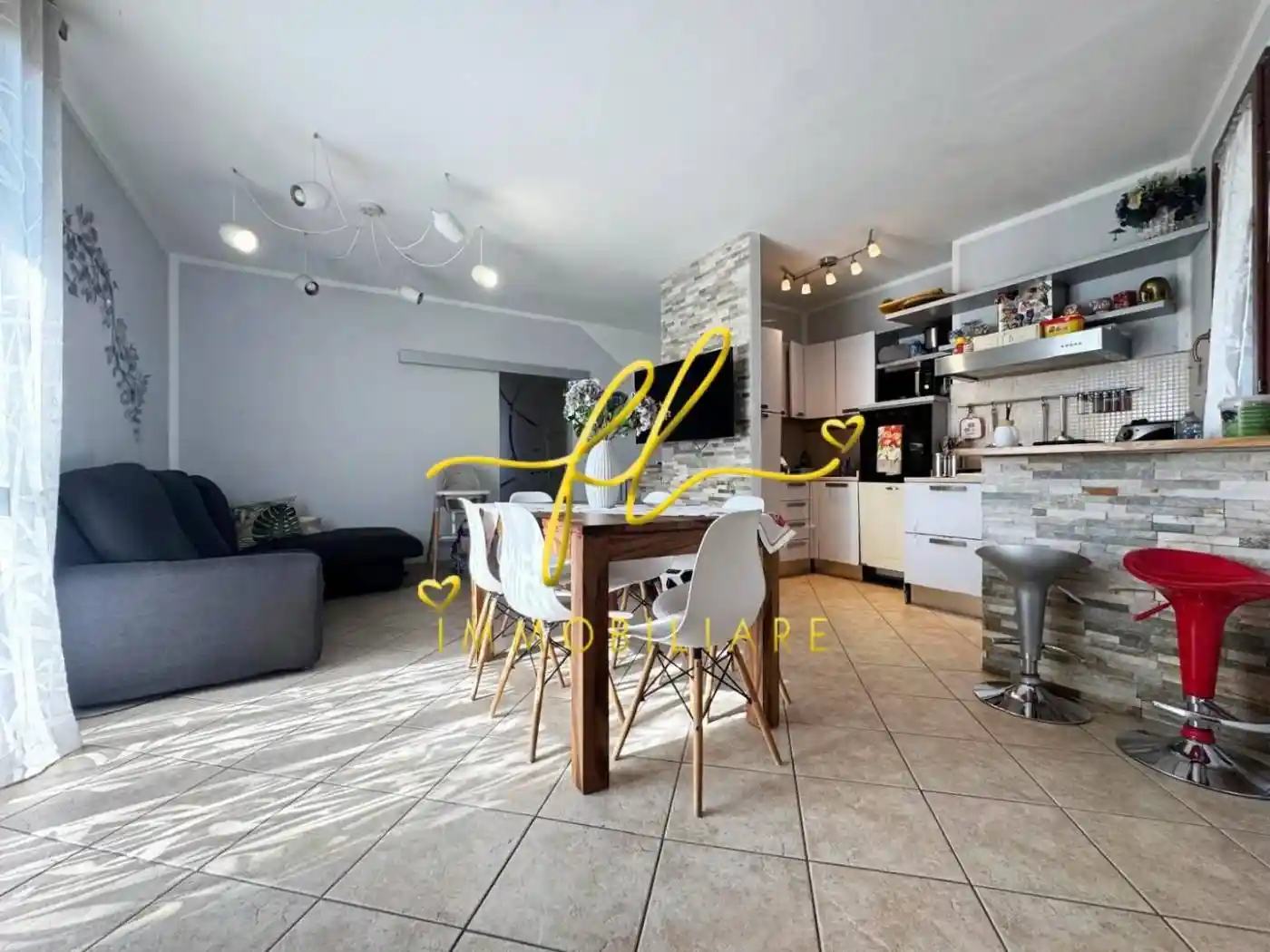 Appartamento in vendita a Collesalvetti