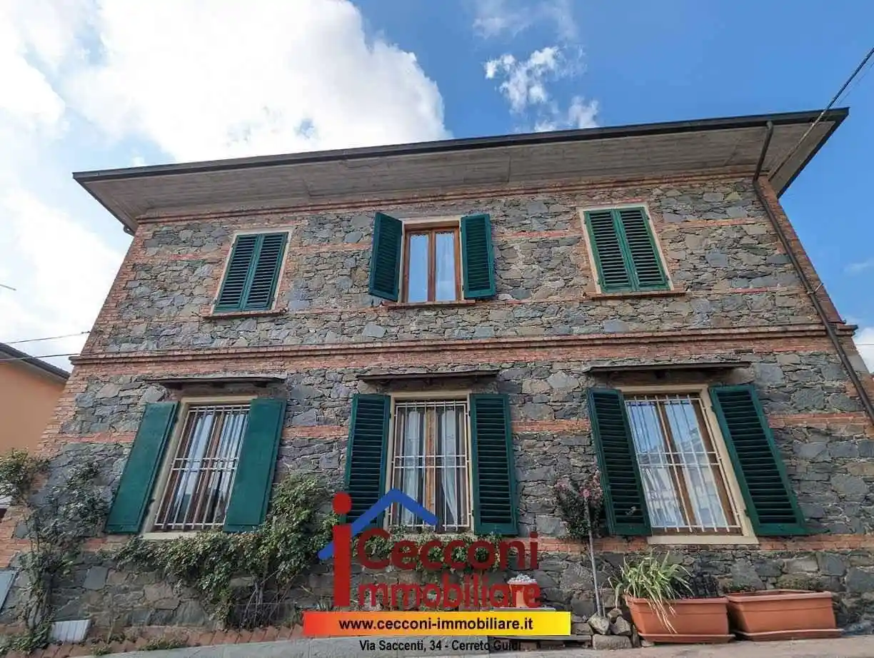 Casa indipendente in vendita a Lamporecchio
