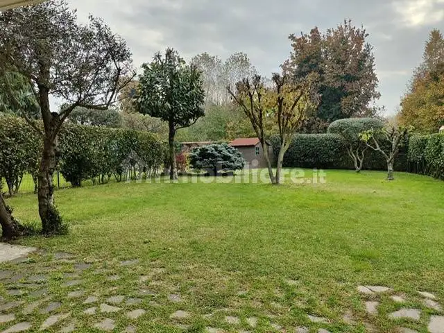 Villa in vendita a Paderno Dugnano