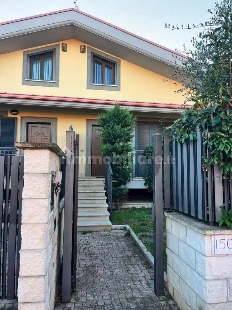 Villa bifamiliare via del Fosso Centroni 150, Morena, Roma - foto 2